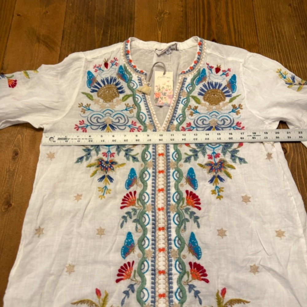 Johnny Was Arzella Easy V Neck Tunic Medium Floral Embroidery Boho Ramie NWT - Picture 3 of 11